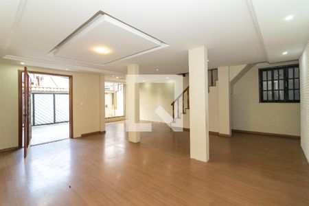 Sala de casa para alugar com 3 quartos, 250m² em Padre Miguel , Rio de Janeiro