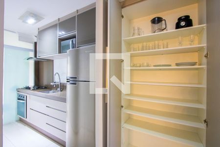 Sala de apartamento para alugar com 2 quartos, 70m² em Vila Humaita, Santo André