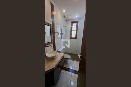 Banheiro da Suíte 1 de casa de condomínio para alugar com 3 quartos, 180m² em Bonfim Paulista, Ribeirão Preto