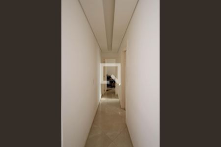 Corredor de apartamento à venda com 2 quartos, 48m² em Vila Gustavo, São Paulo