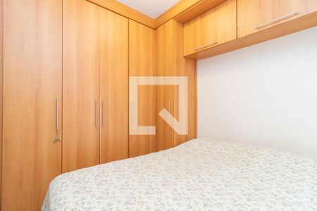 Suíte 1 de casa para alugar com 2 quartos, 66m² em Vila Santana, São Paulo