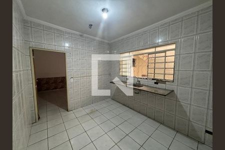 Cozinha de casa para alugar com 4 quartos, 180m² em Jardim Aricanduva, São Paulo