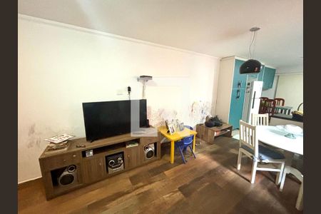 Sala de casa para alugar com 3 quartos, 200m² em Vila Nhocuné, São Paulo