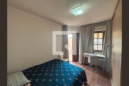 Casa para alugar com 3 quartos, 200m² em Vila Nhocuné, São Paulo