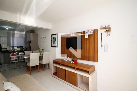 Sala de casa de condomínio para alugar com 2 quartos, 52m² em Quinta dos Angicos, Cotia