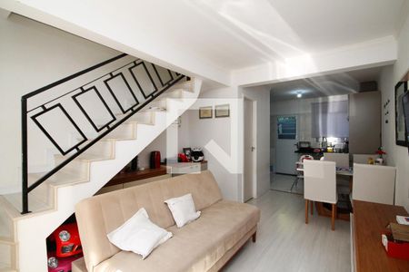 Sala de casa de condomínio para alugar com 2 quartos, 52m² em Quinta dos Angicos, Cotia