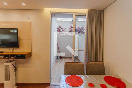 Área Privativa na Sala de apartamento à venda com 2 quartos, 62m² em Palmares, Belo Horizonte