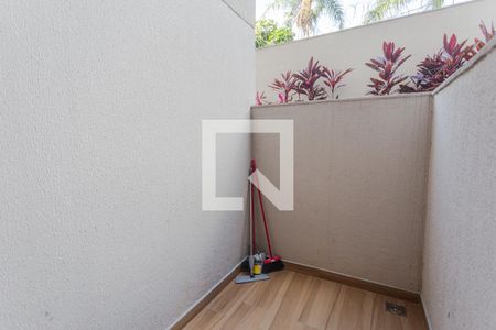 Área Privativa na Sala de apartamento à venda com 2 quartos, 62m² em Palmares, Belo Horizonte