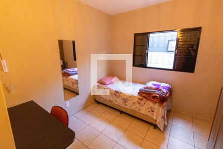 QUARTO 1 de casa à venda com 3 quartos, 166m² em Loteamento Alphaville Campinas, Campinas