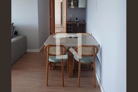 Apartamento para alugar com 2 quartos, 69m² em Jardim Vinte e Cinco de Agosto, Duque de Caxias