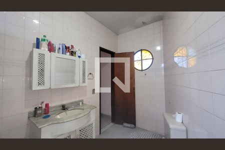 Banheiro da Suíte de casa para alugar com 2 quartos, 80m² em Ricardo de Albuquerque, Rio de Janeiro