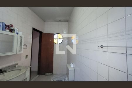 Banheiro da Suíte de casa para alugar com 2 quartos, 80m² em Ricardo de Albuquerque, Rio de Janeiro
