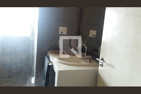 Casa à venda com 6 quartos, 750m² em Jardim Sao Bento, São Paulo
