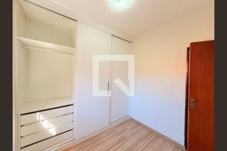 Quarto 2 de casa à venda com 3 quartos, 160m² em Parque Residencial Jundiaí, Jundiaí