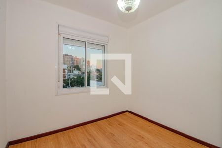Quarto 2 de apartamento para alugar com 2 quartos, 48m² em Rio Branco, Porto Alegre