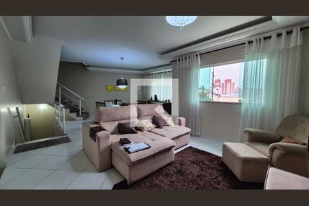 Sala  de casa à venda com 3 quartos, 151m² em Parque das Nações, Santo André