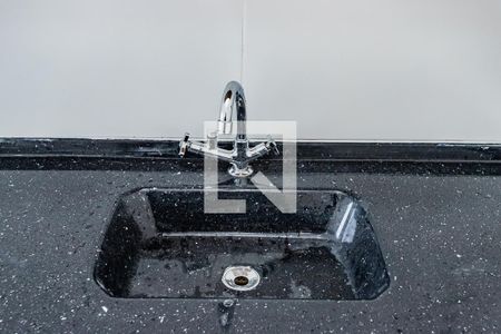 Sala, cozinha e área de serviço de apartamento para alugar com 2 quartos, 38m² em Vila Jaraguá, São Paulo