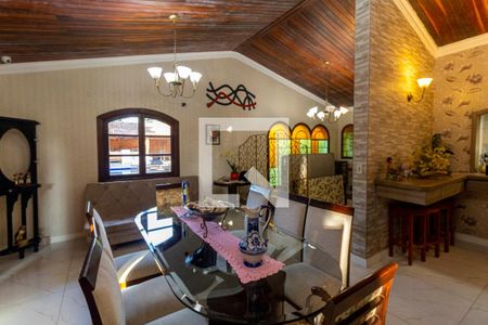 Sala de casa à venda com 3 quartos, 326m² em Tremembé, São Paulo
