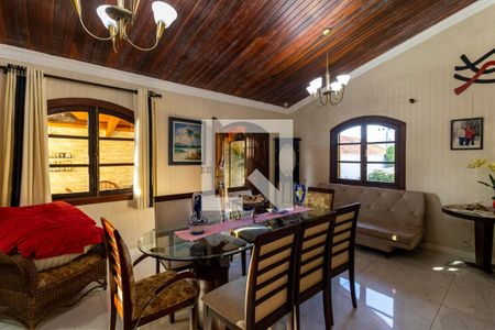 Sala de casa à venda com 3 quartos, 326m² em Tremembé, São Paulo
