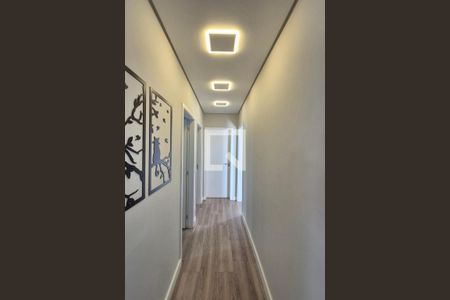 Corredor  de apartamento à venda com 3 quartos, 80m² em Ponte Preta, Campinas