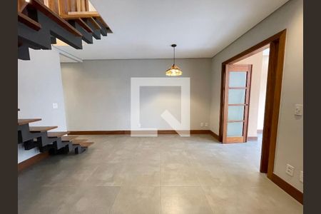 Sala 1 de apartamento à venda com 2 quartos, 200m² em Jardim Apoador, São Paulo