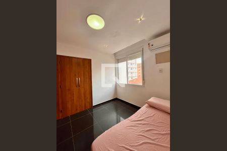 Quarto de apartamento para alugar com 2 quartos, 80m² em Embaré, Santos