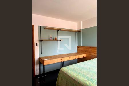 Quarto de apartamento para alugar com 2 quartos, 80m² em Embaré, Santos