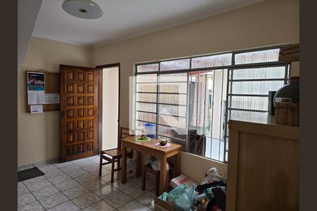Sala 2 de casa para alugar com 8 quartos, 226m² em Jardim Pereira, Guarulhos