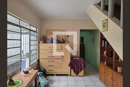 Sala 2 de casa para alugar com 8 quartos, 226m² em Jardim Pereira, Guarulhos
