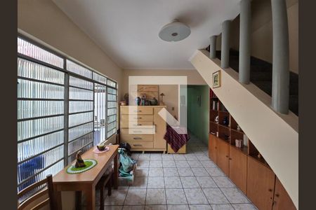 Sala 2 de casa para alugar com 8 quartos, 226m² em Jardim Pereira, Guarulhos