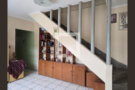 Sala 2 de casa para alugar com 8 quartos, 226m² em Jardim Pereira, Guarulhos