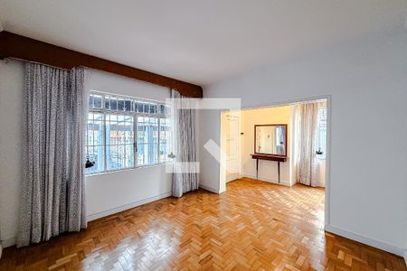 Sala de casa à venda com 3 quartos, 220m² em Vila Mariana, São Paulo