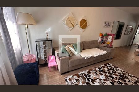 Casa à venda com 3 quartos, 135m² em Jardim Casablanca, São Paulo
