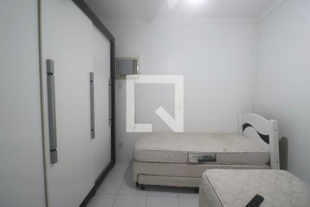 Quarto de apartamento para alugar com 2 quartos, 132m² em Jardim Las Palmas, Guarujá