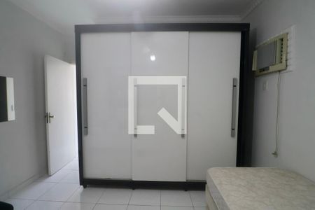Quarto de apartamento para alugar com 2 quartos, 132m² em Jardim Las Palmas, Guarujá