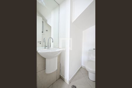 Lavabo de casa de condomínio à venda com 2 quartos, 133m² em Fazenda Morumbi, São Paulo