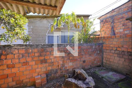 Pátio fundos de casa à venda com 2 quartos, 55m² em Cavalhada, Porto Alegre