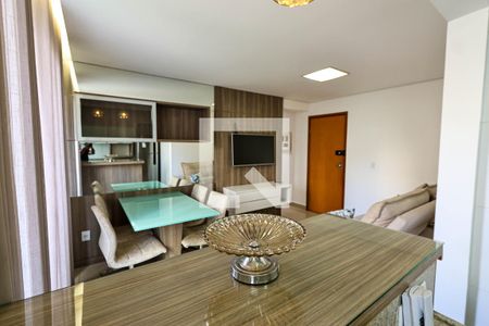 Sala de apartamento para alugar com 2 quartos, 64m² em Buritis, Belo Horizonte