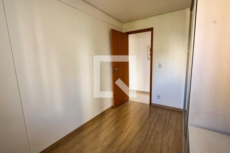 Quarto 1 de apartamento para alugar com 2 quartos, 64m² em Buritis, Belo Horizonte