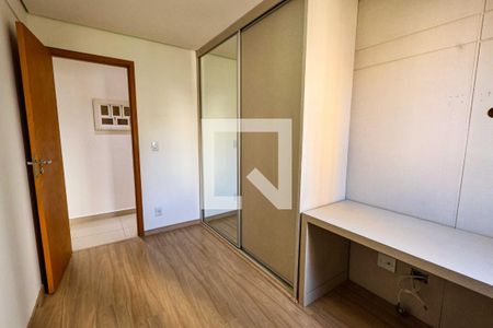 Quarto 1 de apartamento para alugar com 2 quartos, 64m² em Buritis, Belo Horizonte