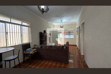 Casa para alugar com 3 quartos, 160m² em Vila Bertioga, São Paulo