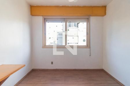 Quarto 1 de apartamento à venda com 3 quartos, 80m² em Azenha, Porto Alegre