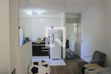 Sala de apartamento para alugar com 2 quartos, 50m² em Jardim Bela Vista, Guarulhos