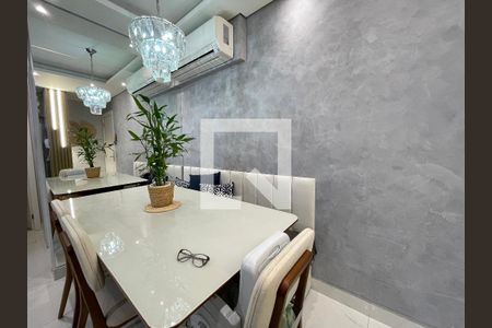 Sala de apartamento à venda com 2 quartos, 66m² em Caxingui, São Paulo