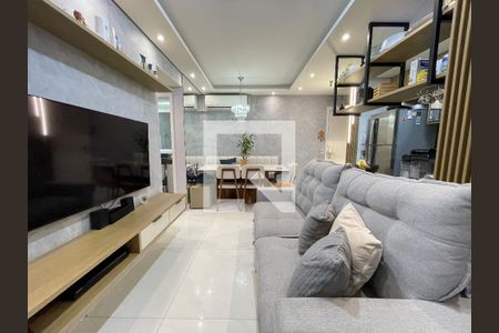 Sala de apartamento à venda com 2 quartos, 66m² em Caxingui, São Paulo