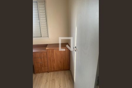 Quarto 1 de apartamento à venda com 2 quartos, 34m² em Jardim Itacolomi, São Paulo