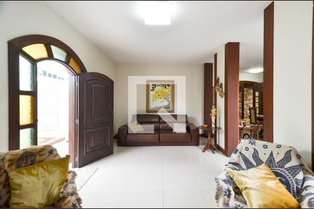 Casa à venda com 5 quartos, 500m² em São Francisco, Belo Horizonte