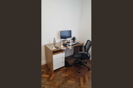 Quarto de apartamento para alugar com 3 quartos, 71m² em Humaitá, Rio de Janeiro