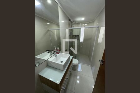 Banheiro de casa à venda com 3 quartos, 220m² em Campestre, Santo André