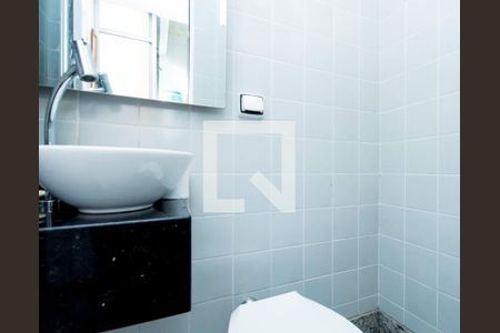 Banheiro  de apartamento à venda com 3 quartos, 100m² em São Pedro, Belo Horizonte